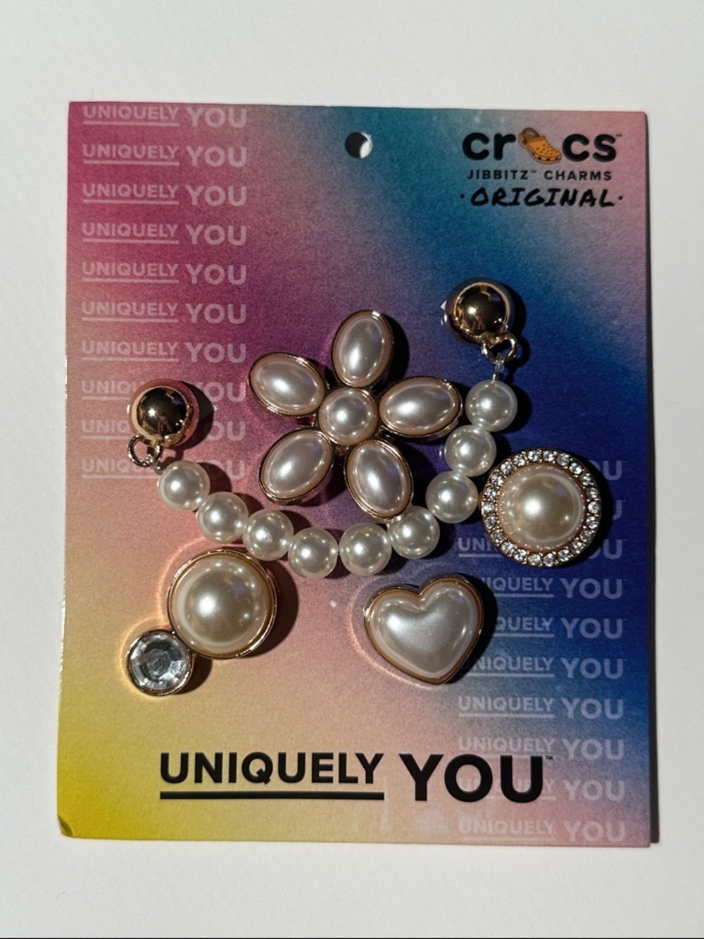 CROCS “Dainty Pearl Jewelry 5 Pack” Jibbitz Charms - White and Gold